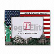 Product Size: 15.5 x 13cm
Product Packing: 1pc/4dz/1.4'
Product Desc: Pewter Epoxy Photo Frame