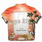 Product Size: 13.2 x 12 x 0.8cm
Product Packing: 1pc/8dz/1.8'
Product Desc: Shirt-designed Polyrisn Photo Frame 