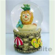 Product Size: 6.5*6.5*9CM
Product Packing: 1PCS/36PCS/CTN1.41’
Product Desc: 65MM water globe, with poly based & poly statue inside